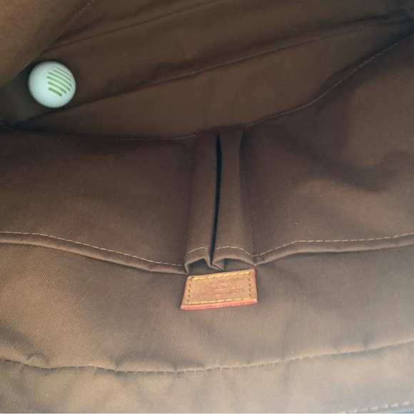 Louis Vuitton Briefcase - Picture 11 of 14